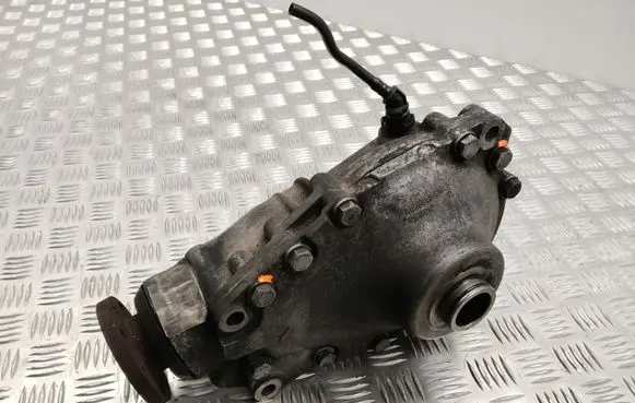 BMW X5 E70 Front differential 7590898
