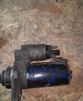 Volkswagen Touran I Starter motor