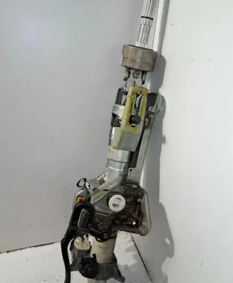 Steering wheel axle set