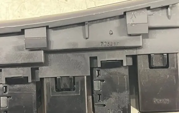 KIA Magentis A set of switches 70621F 70523 70525