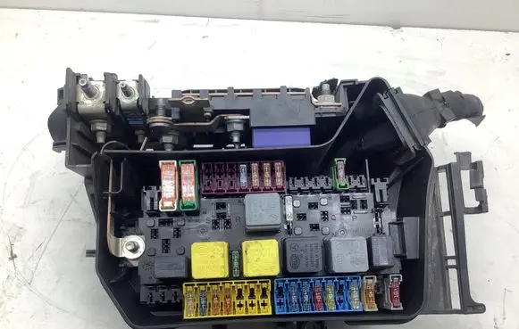 Mercedes-Benz B W246 W242 Fuse box set