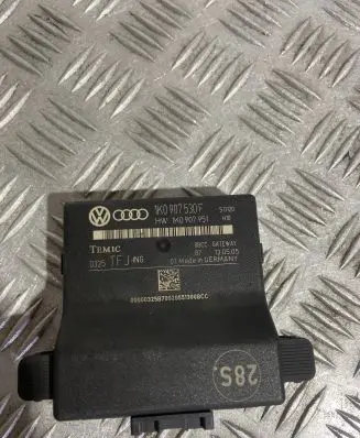 Volkswagen Touran I Gateway control module 1K0907530F 1K0907951