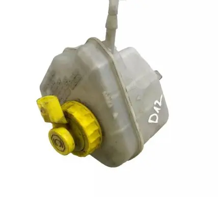 Brake fluid reservoir