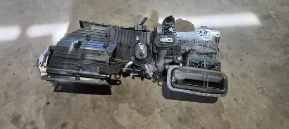 Ram 1500 Interior heater climate box assembly 57008815AC