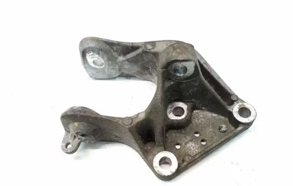 Chrysler Town & Country V Engine mounting bracket 04721570AB