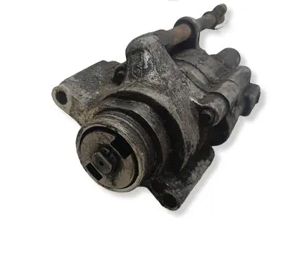 Renault Safrane Power steering pump 