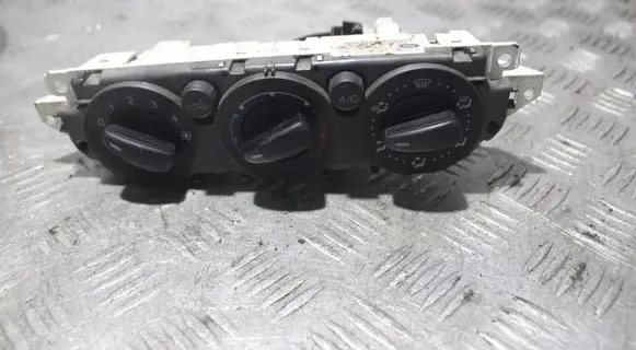 Ford Focus Climate control unit 7M5T19980AA