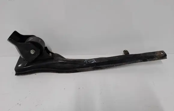 Mitsubishi ASX Engine mounting bracket 