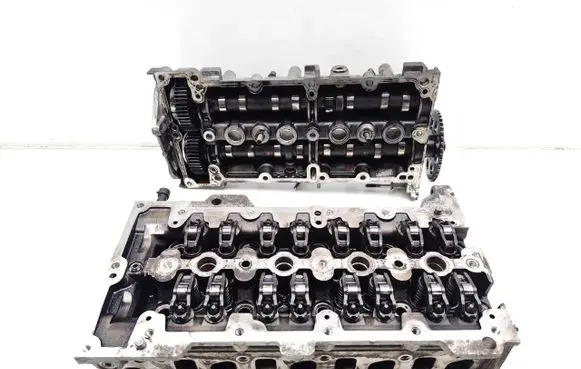 Opel Corsa D Engine head 55206388