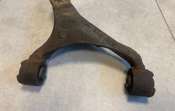 Land Rover Range Rover Sport L320 Front control arm LR014619