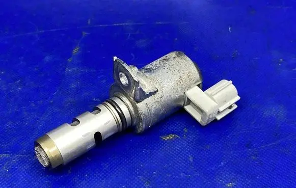 Ford Mondeo MK V Camshaft position sensor CN1G6L713BD 2017278100315