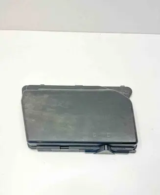 Mercedes-Benz SL R230 Fuse box cover A2305400082 2305400082