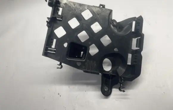 Porsche Macan (95B) Other engine bay part 95B907650C