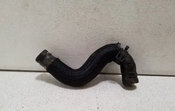 Nissan Navara D23 Engine coolant pipe/hose