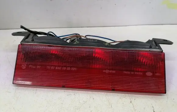 Chrysler PT Cruiser Third/center stoplight 027553 05288748