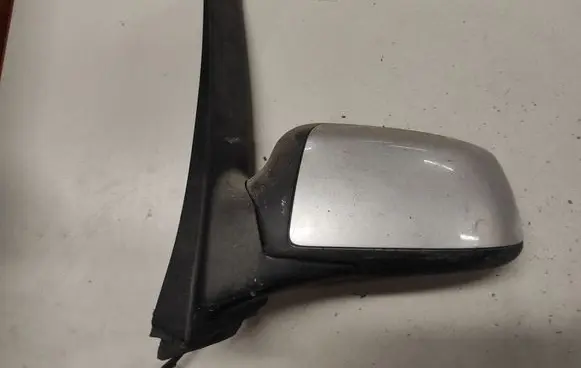 Ford Focus C-MAX Front door electric wing mirror 3007741 015847