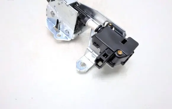 Porsche Cayenne (9PA) Tailgate window lock/catch/latch 7L0827506E