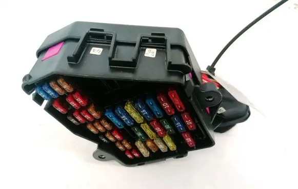Seat Toledo II (1M) Fuse box set
