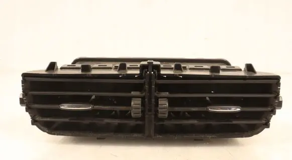 Renault Clio IV Dashboard air vent grill cover trim 687504653R