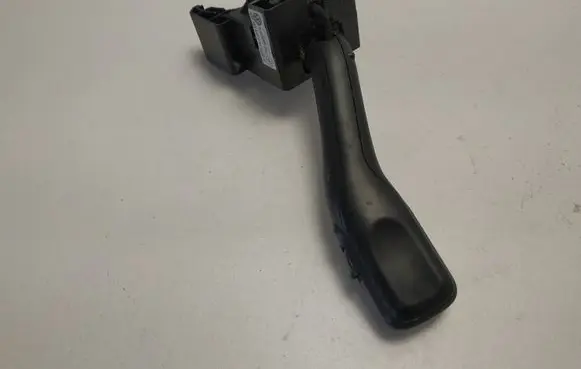 Volkswagen Golf IV Indicator stalk 4B0953503F