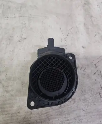 Volkswagen Golf V Mass air flow meter 038906461B 0281002531