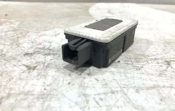 Volvo V70 Door central lock control unit/module 31252988 S180036007 80036006