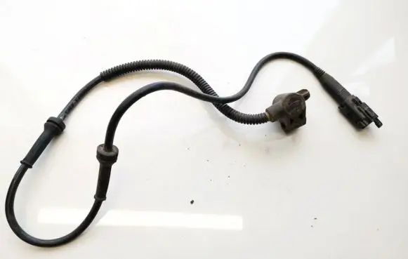 Ford Mondeo MK I ABS brake wheel speed sensor 93BB2B372AH