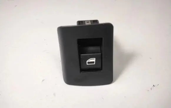 BMW X5 E53 Electric window control switch 8385956