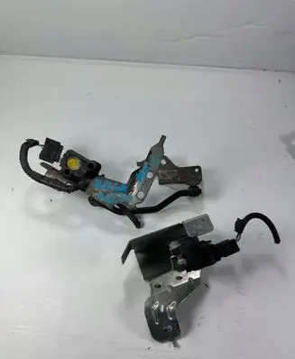 Ford Kuga II Rear air suspension level height sensor 