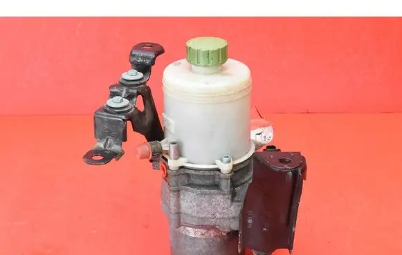 Volkswagen Polo Power steering pump 6Q0423155AA