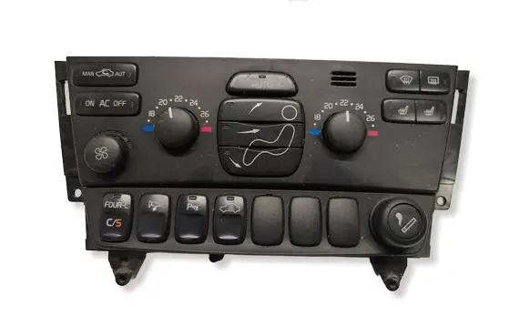 Volvo XC70 Climate control unit 30746022 M446EA00078 06W46E05