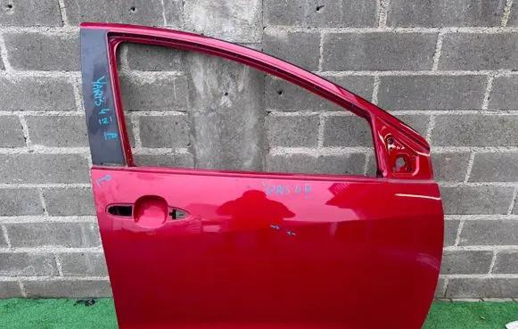 Toyota Yaris Front door 