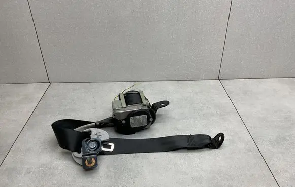 Hyundai Tucson TL Rear seatbelt 89820D7000TTX