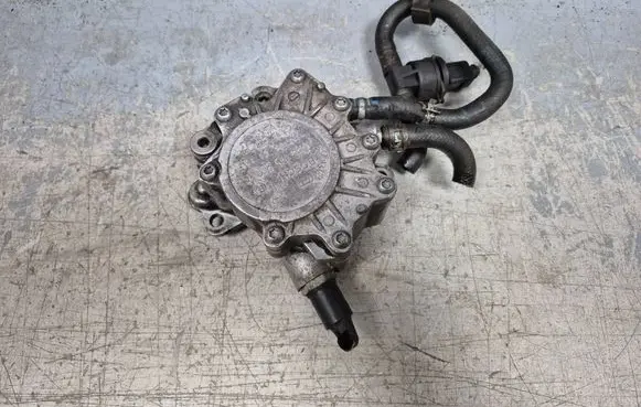 Volkswagen Golf Plus Vacuum pump 03G145209