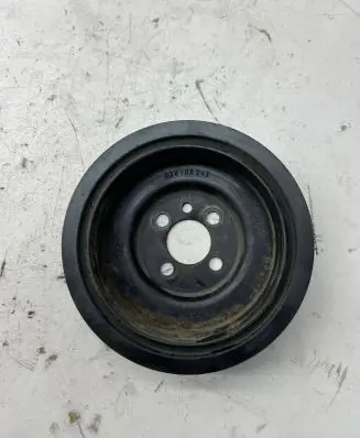Volkswagen Caddy Crankshaft pulley 03G105243