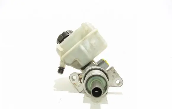 Master brake cylinder