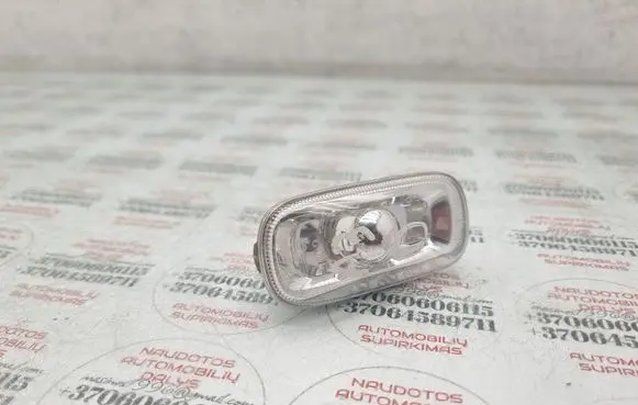 Audi A3 S3 8P Front fender indicator light 8E0949127