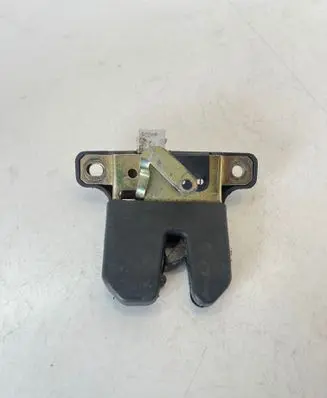 Seat Toledo II (1M) Tailgate/trunk/boot lock/catch/latch 8D5827505