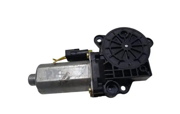 Ford Fiesta Front door window regulator motor 0130821938