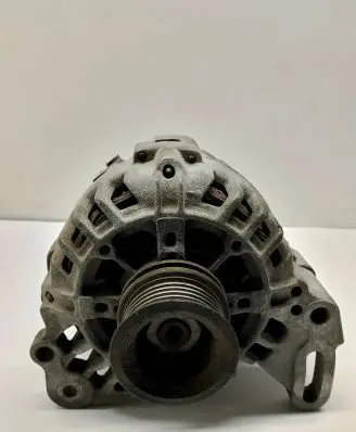Volkswagen Golf IV Generator/alternator 037903025N
