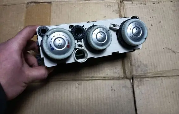 Mitsubishi Colt Climate control unit 69657032
