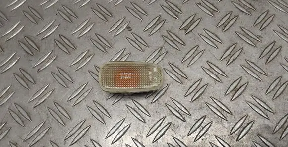 Toyota Yaris Verso Front fender indicator light 