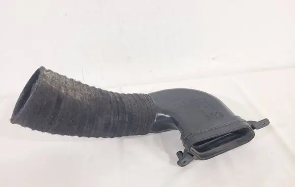 Audi A4 S4 B6 8E 8H Air intake duct part 8E0129604F