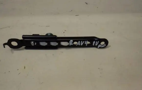 Toyota RAV 4 (XA40) Seat belt adjustment rail 