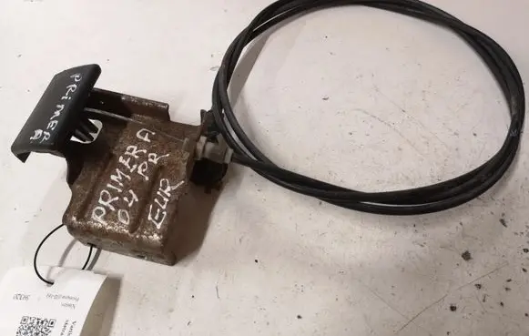 Nissan Primera Engine bonnet (hood) release handle
