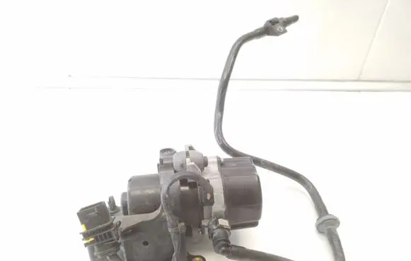Mercedes-Benz EQC Other engine bay part A0004302200