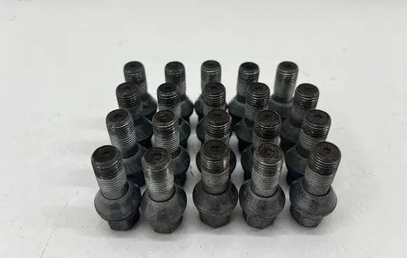 Maserati Ghibli Nuts/bolts 