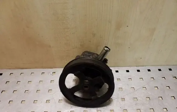 Peugeot 4007 Power steering pump