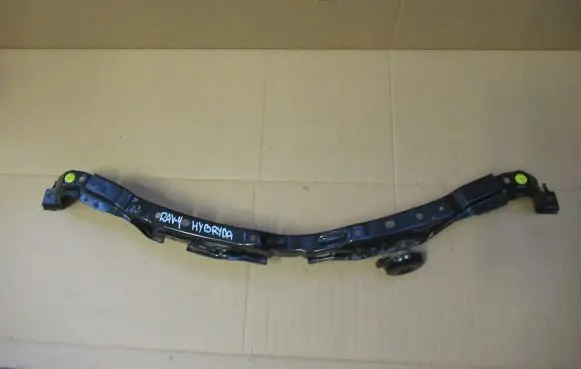 Toyota RAV 4 (XA40) Top upper radiator support slam panel