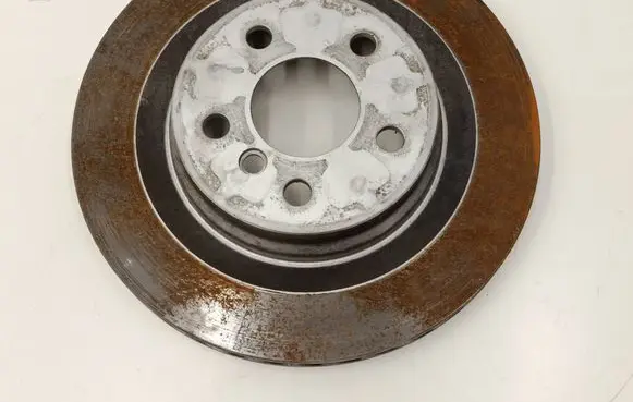 BMW 2 F46 Rear brake disc 6799369